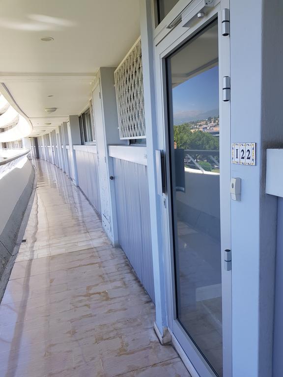 Apartments At Commodoro วิลล์เนิฟ-ลูเบ ภายนอก รูปภาพ