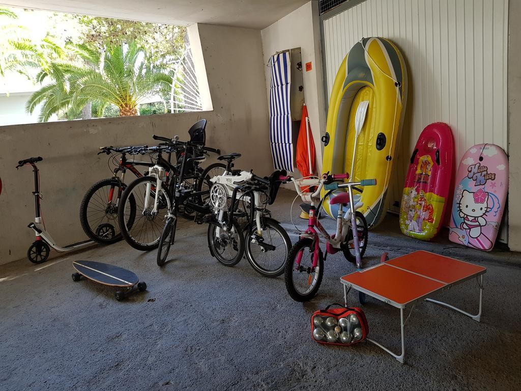 Apartments At Commodoro วิลล์เนิฟ-ลูเบ ภายนอก รูปภาพ
